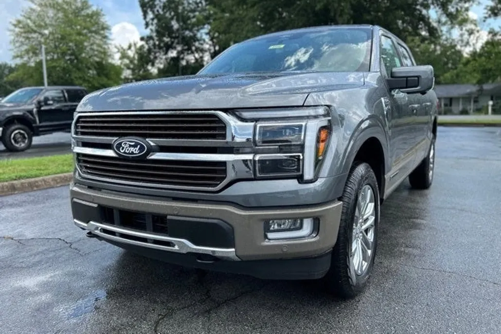 2025 Ford F-150 King Ranch photo 1