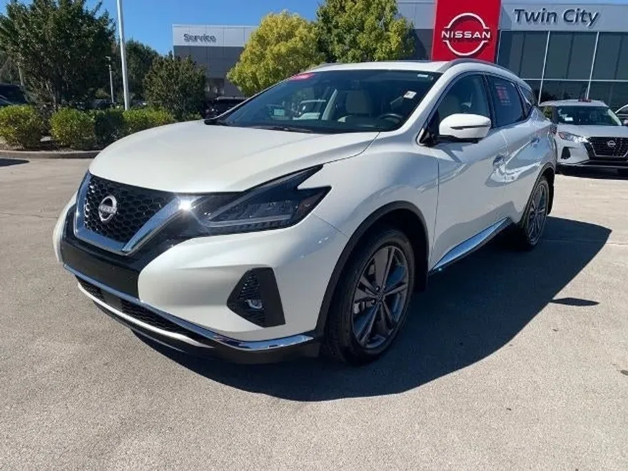 2023 Nissan Murano Platinum photo 1
