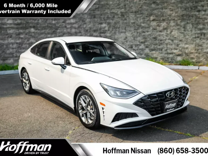 2022 Hyundai Sonata SEL photo 1