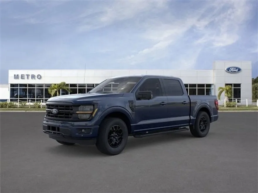 2025 Ford F-150 XLT photo 1