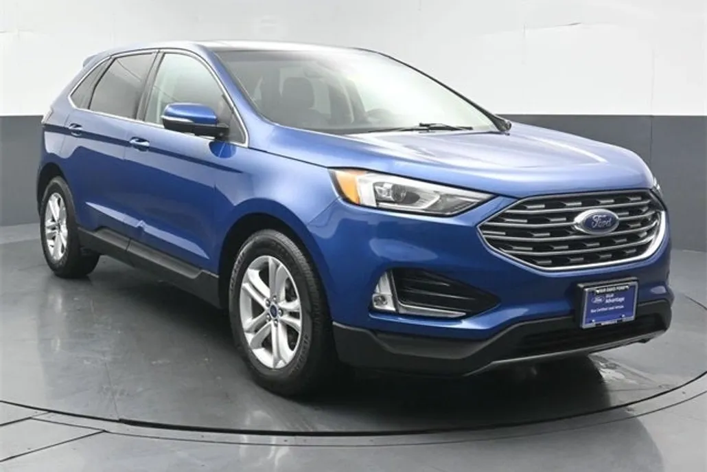 2020 Ford Edge SEL photo 1