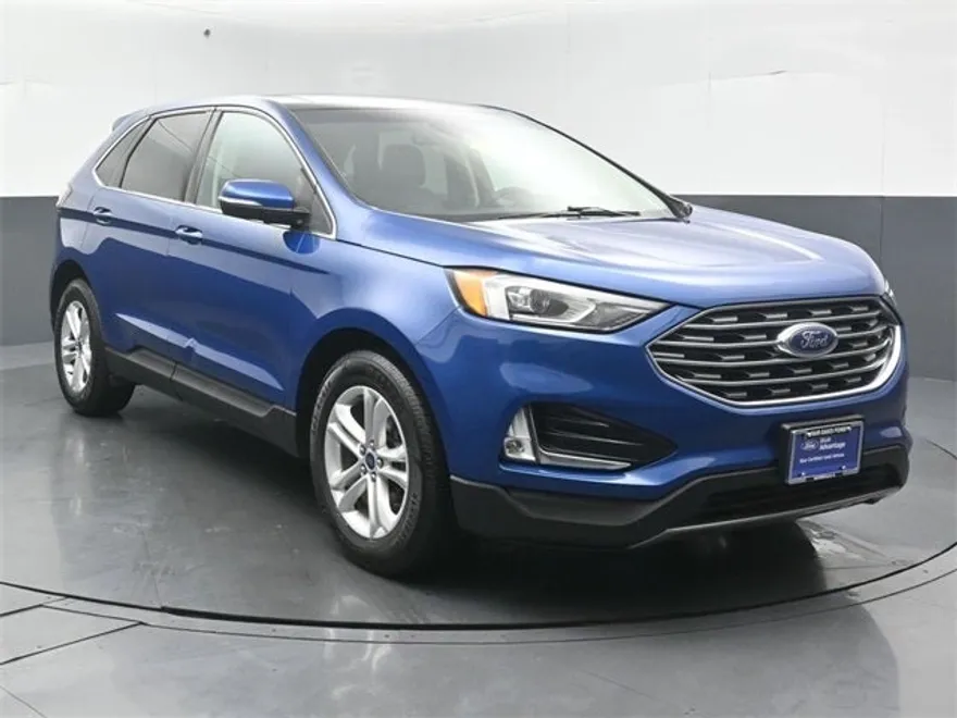 2020 Ford Edge SEL photo 1