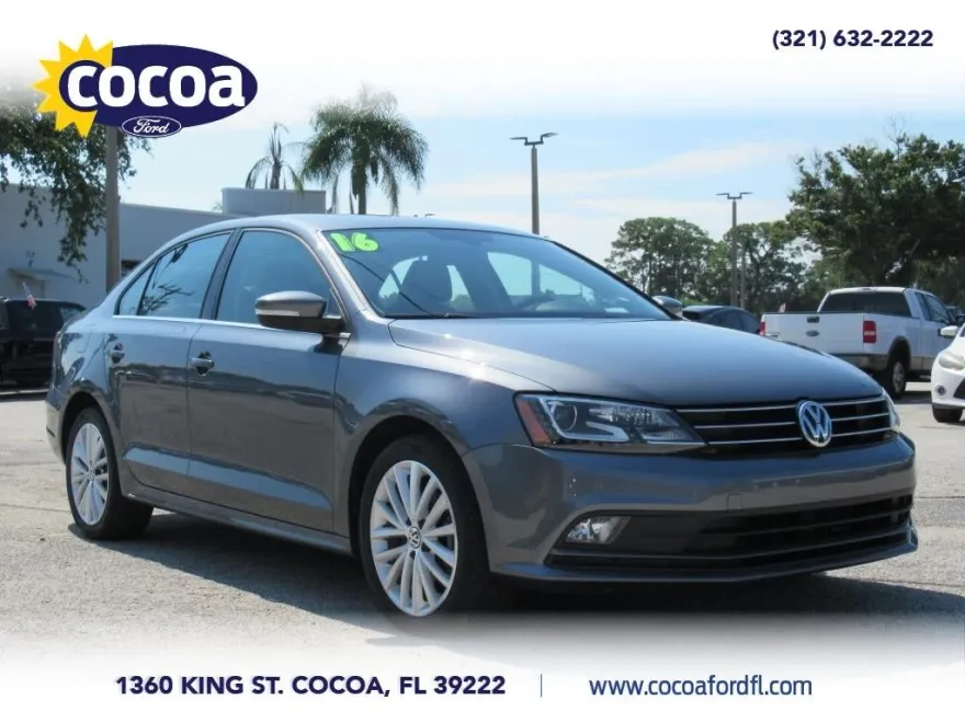 2016 Volkswagen Jetta 1.8T SEL photo 1