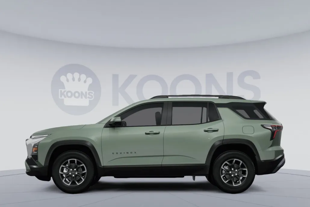 2026 Chevrolet Equinox LT photo 1