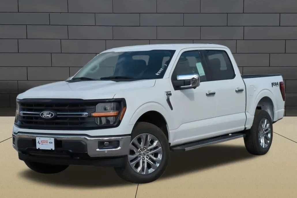 2025 Ford F-150 XLT photo 1