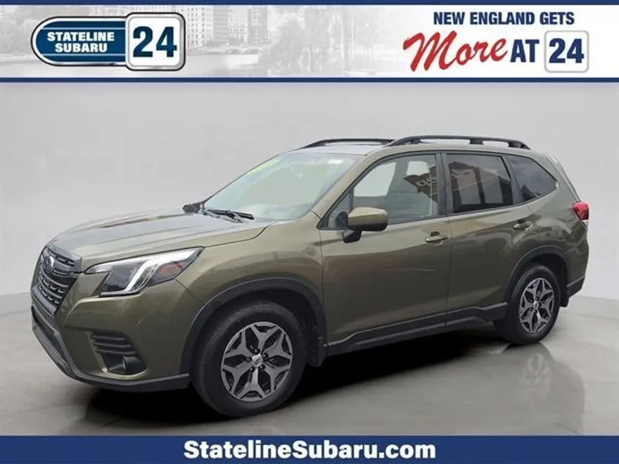 2022 Subaru Forester Premium photo 1