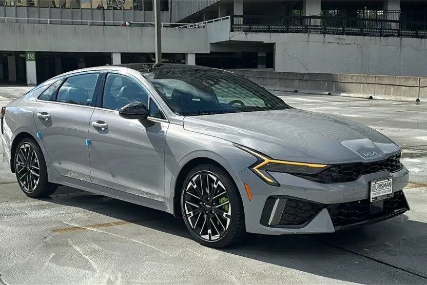 2026 Kia K5 GT photo 1