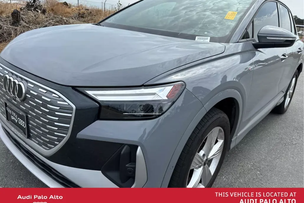 2023 Audi Q4 50 E-tron Premium Plus photo 1