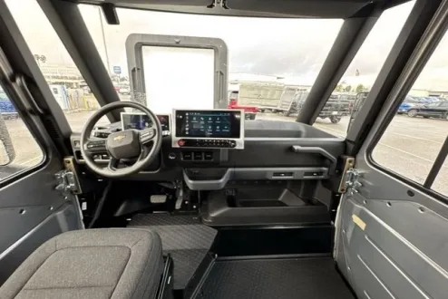 2025 Chevrolet BrightDrop 400 photo 2