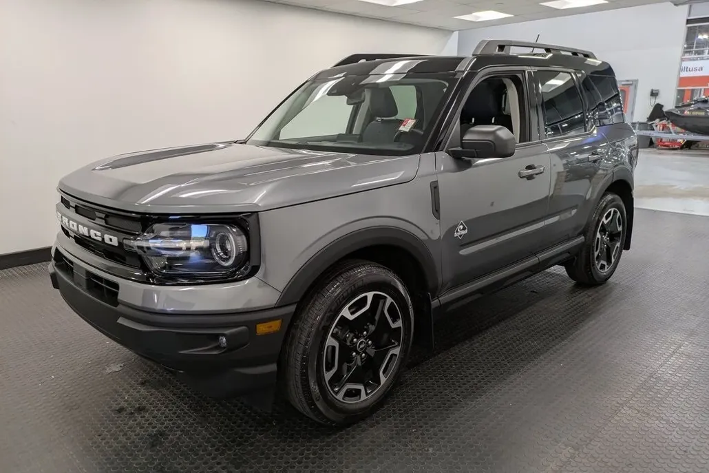 2024 Ford Bronco Sport Outer Banks photo 1
