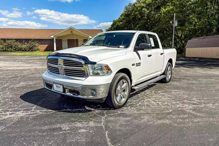 2017 Ram 1500 Lone Star photo 1