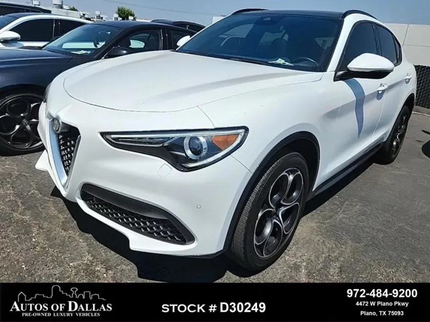 2022 Alfa Romeo Stelvio Ti photo 1