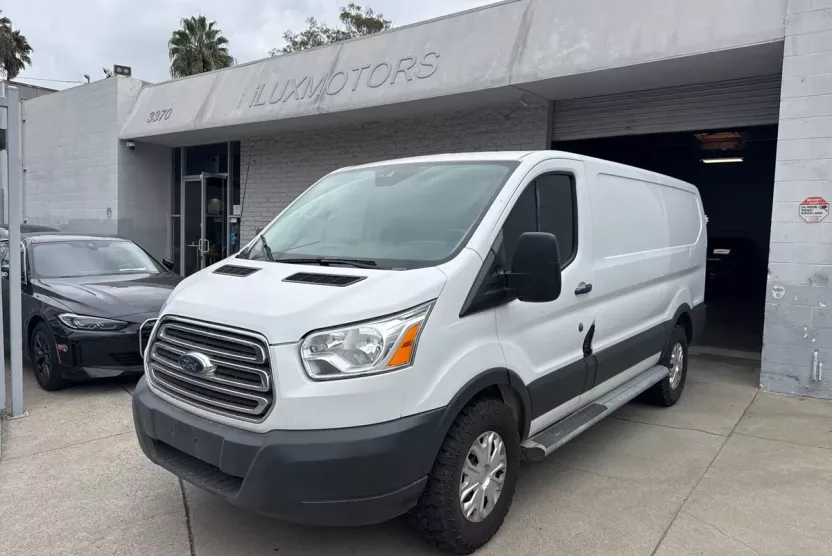 2018 Ford Transit photo 1