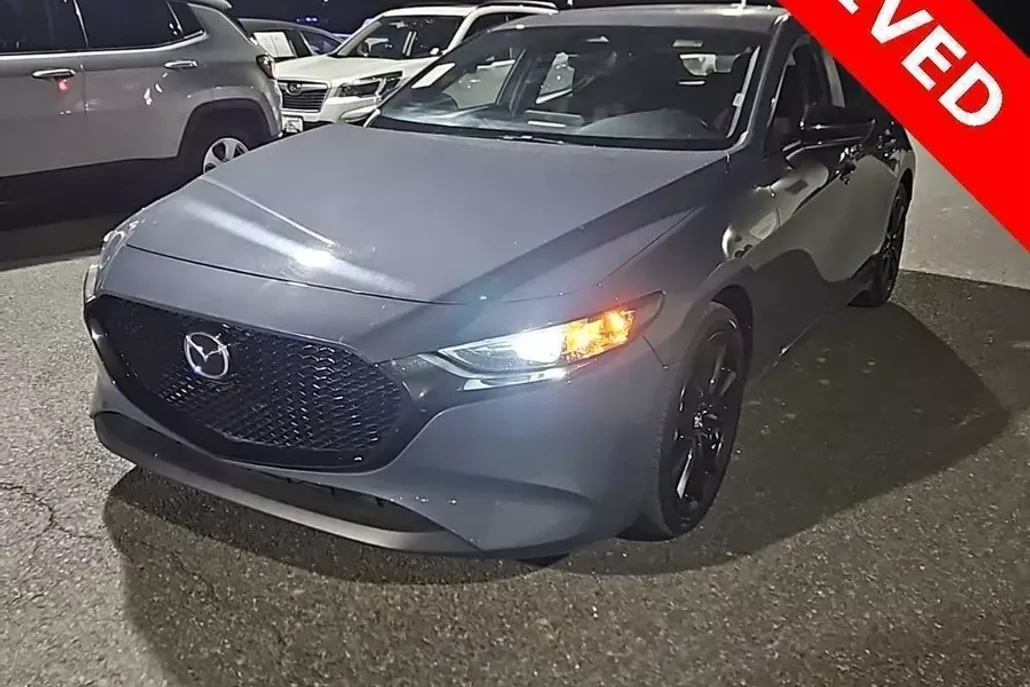 2024 Mazda Mazda3 Hatchback 2.5 s Carbon photo 1