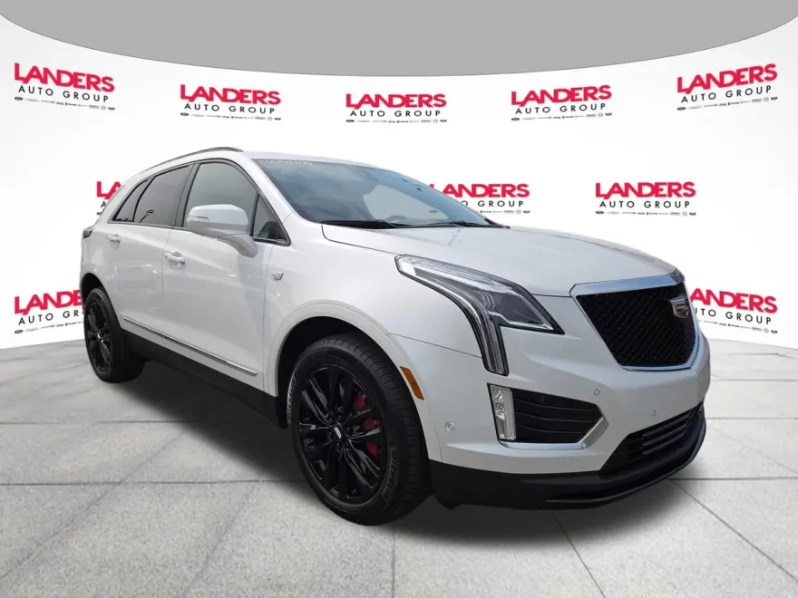 2023 Cadillac XT5 Sport photo 1