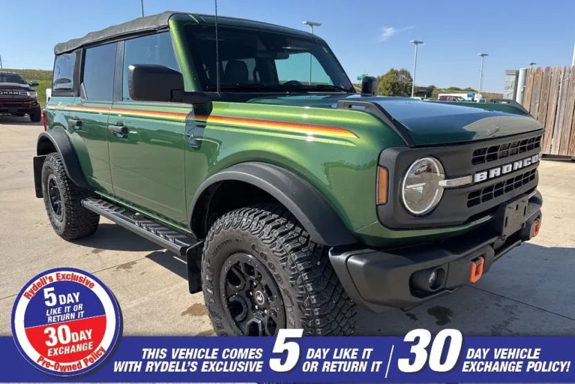 2022 Ford Bronco Black Diamond photo 1