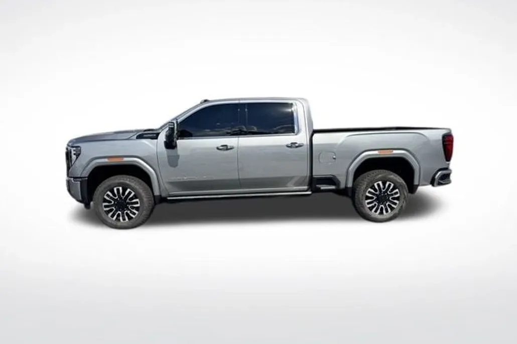 2025 Gmc Sierra 3500 HD Denali Ultimate photo 1