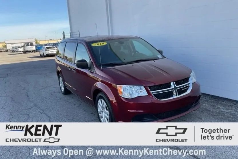 2019 Dodge Grand Caravan SE photo 1