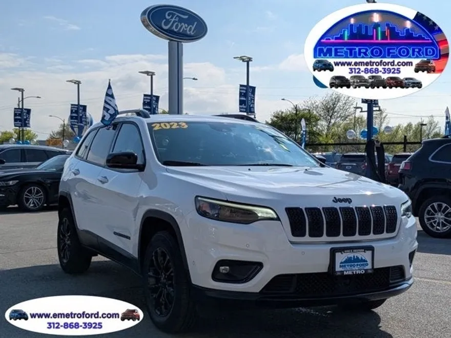2023 Jeep Cherokee Altitude Lux photo 1