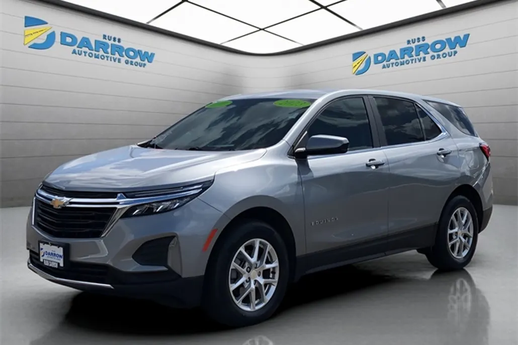 2023 Chevrolet Equinox LT photo 1