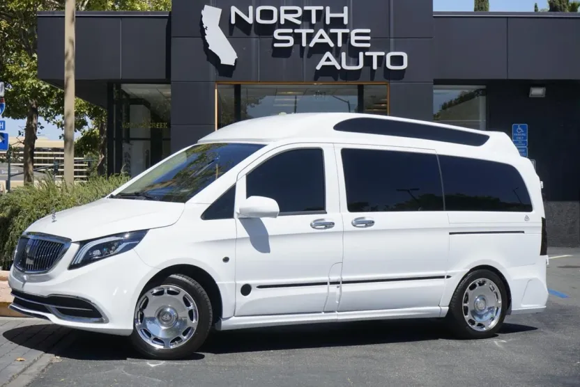2018 Mercedes Benz Metris Passenger Van photo 1