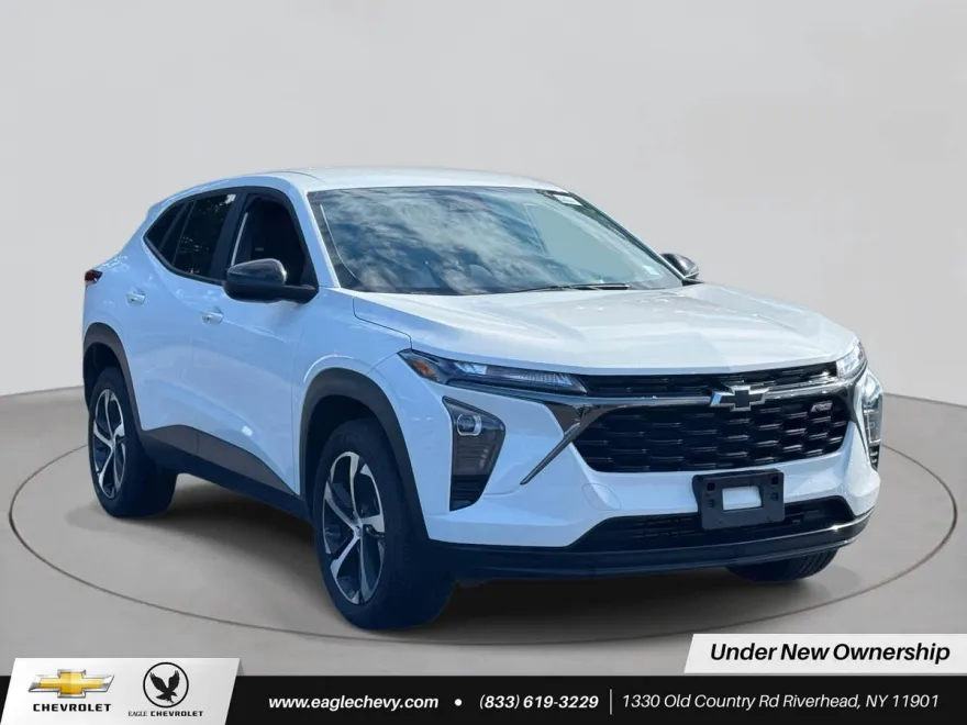 2024 Chevrolet Trax photo 1