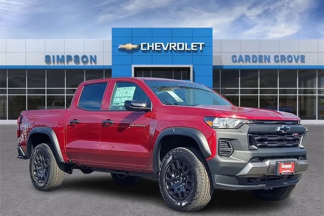 2026 Chevrolet Colorado Trail Boss photo 1