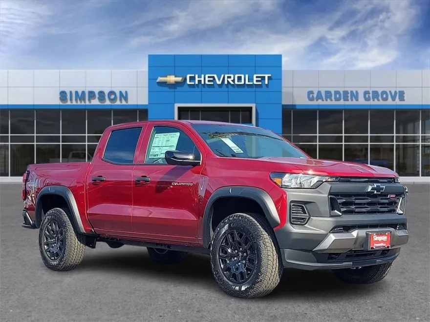 2026 Chevrolet Colorado Trail Boss photo 1