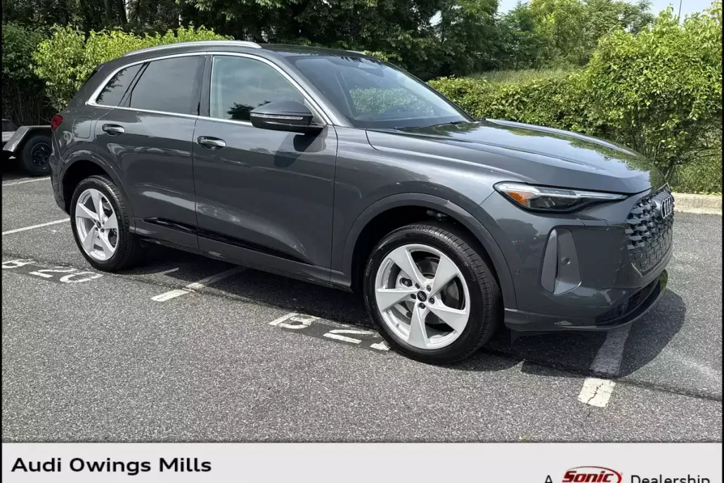 2025 Audi Q5 2.0T Premium Plus photo 1