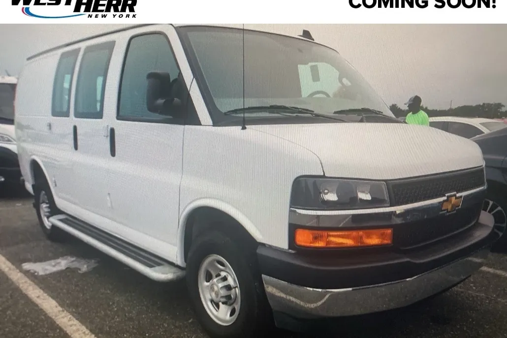 2024 Chevrolet Express 2500 Work Cargo Van photo 1
