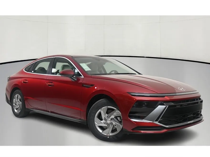 2025 Hyundai Sonata SE photo 1
