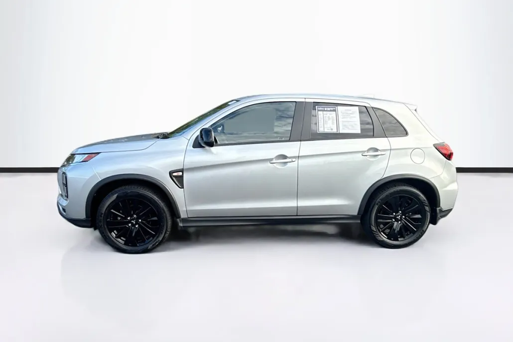 2022 Mitsubishi Outlander Sport ES photo 1
