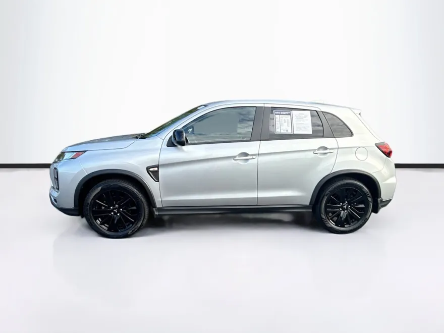 2022 Mitsubishi Outlander Sport ES photo 1