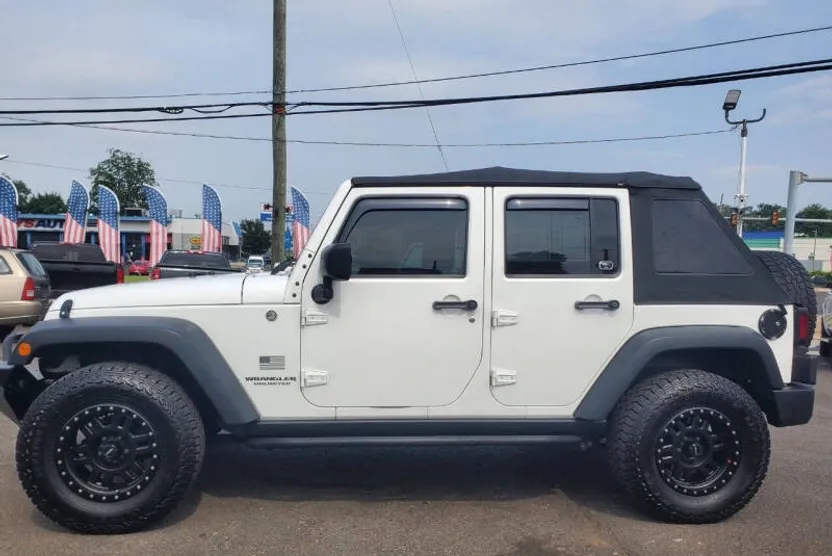 2015 Jeep Wrangler Unlimited Freedom photo 1