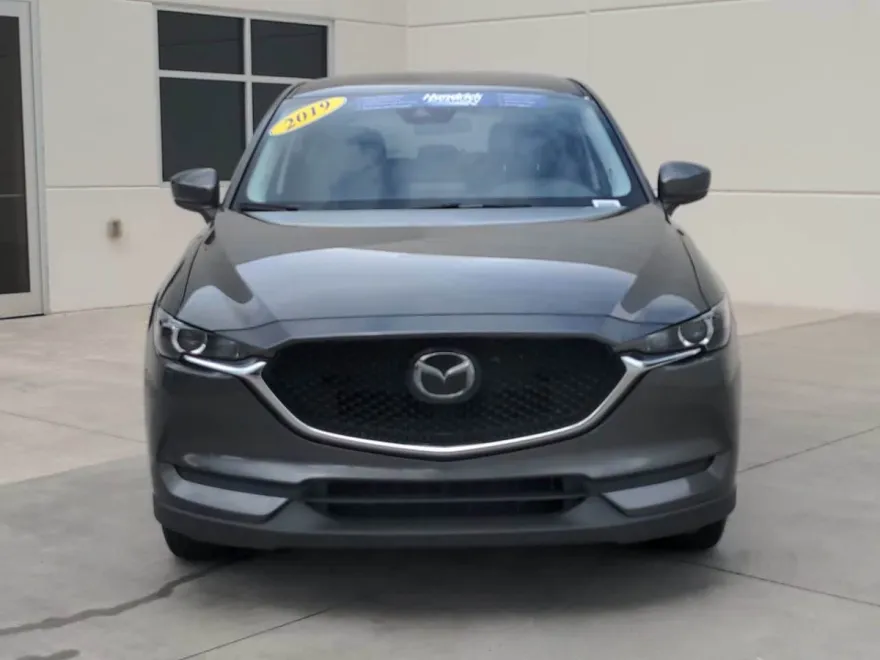 2019 Mazda CX-5 Touring photo 1