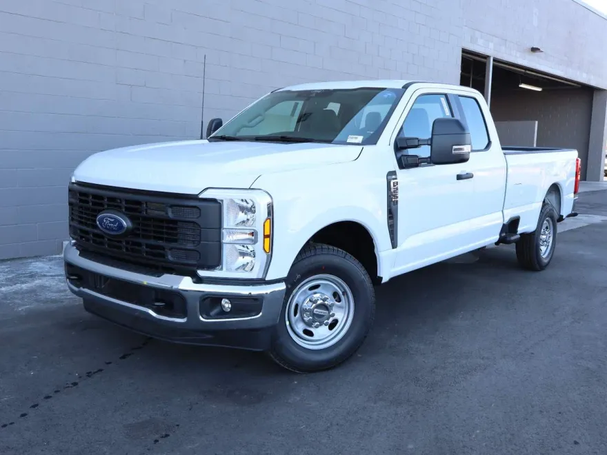 2025 Ford F-250 XL photo 1