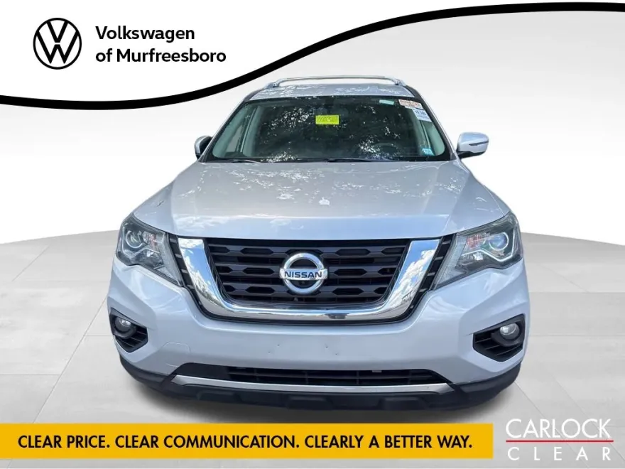 2018 Nissan Pathfinder SL photo 1