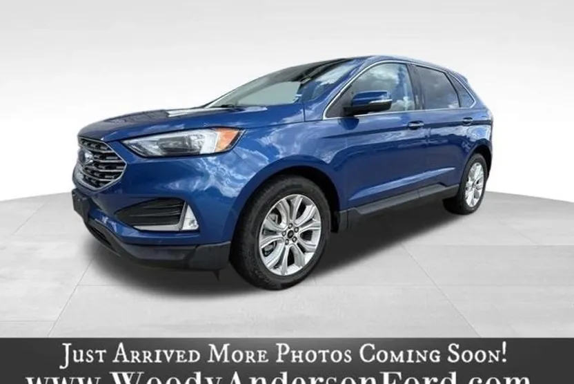 2023 Ford Edge Titanium photo 1