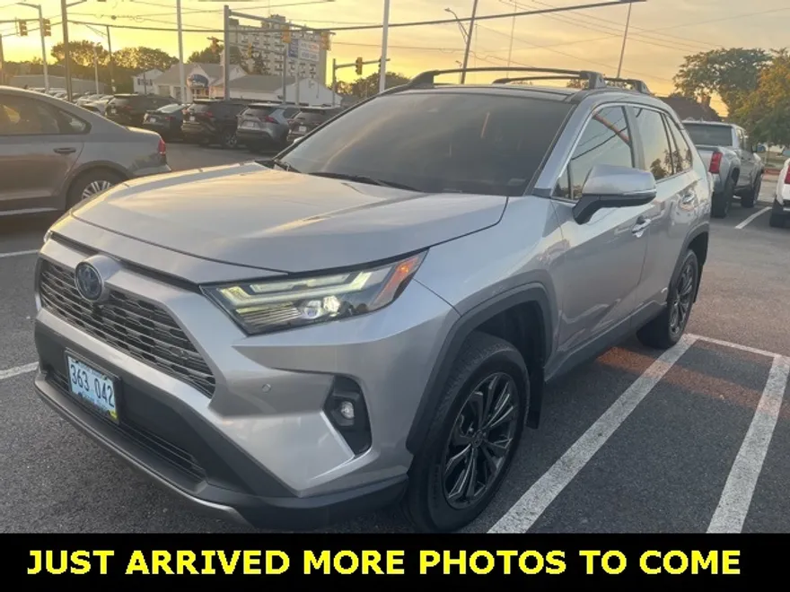 2023 Toyota RAV4 Hybrid Limited photo 1