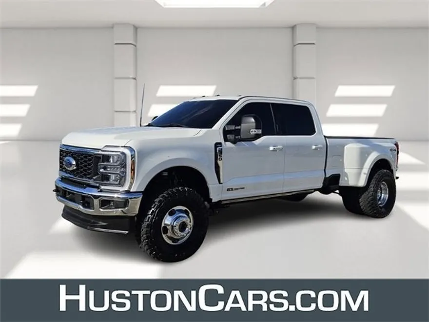 2024 Ford F-350 Lariat photo 1