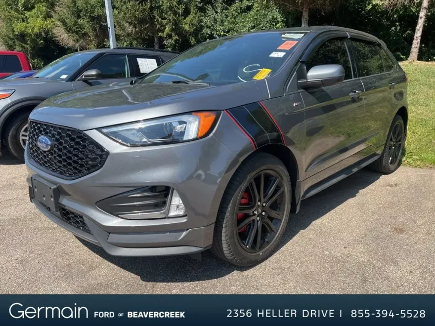 2022 Ford Edge ST photo 1
