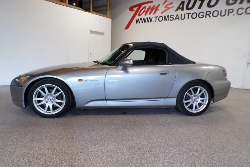 2005 Honda S2000 photo 1