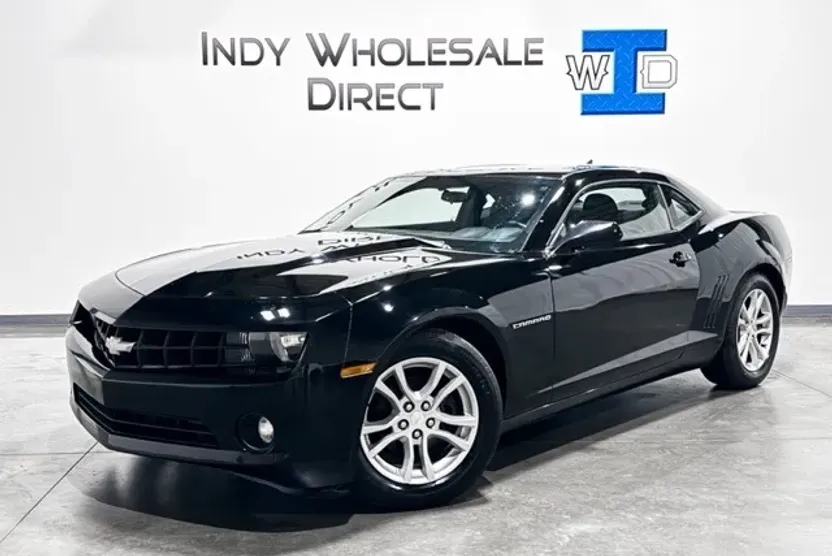 2013 Chevrolet Camaro 1LT photo 1