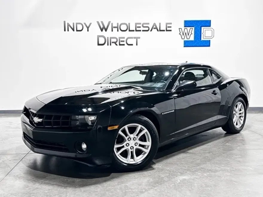 2013 Chevrolet Camaro 1LT photo 1