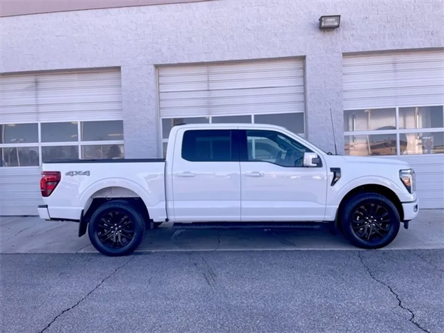 2024 Ford F-150 Lariat photo 1