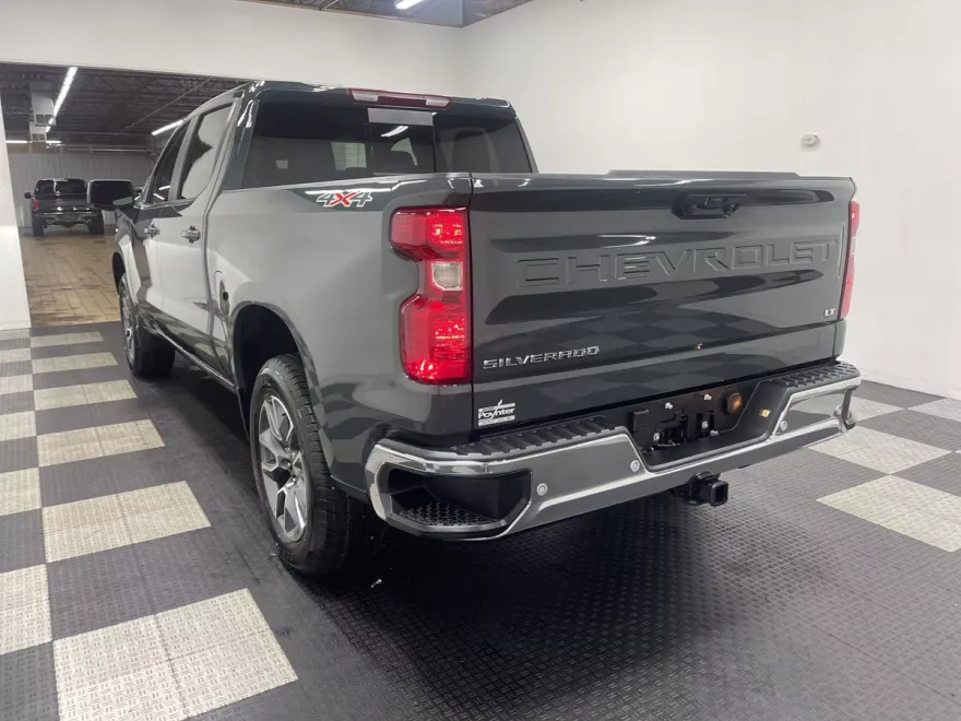 2025 Chevrolet Silverado 1500 LT photo 1