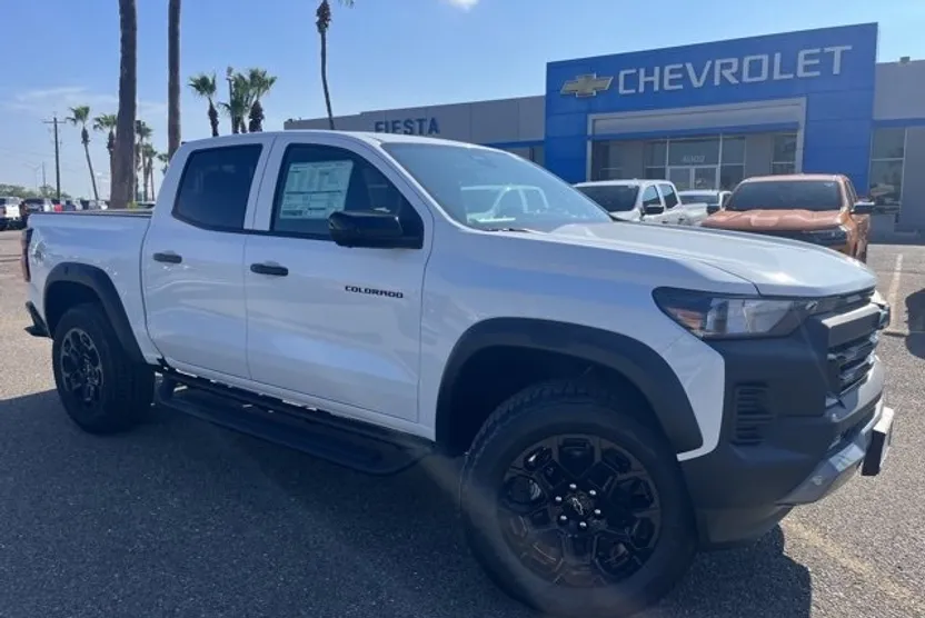 2026 Chevrolet Colorado Work Truck photo 1