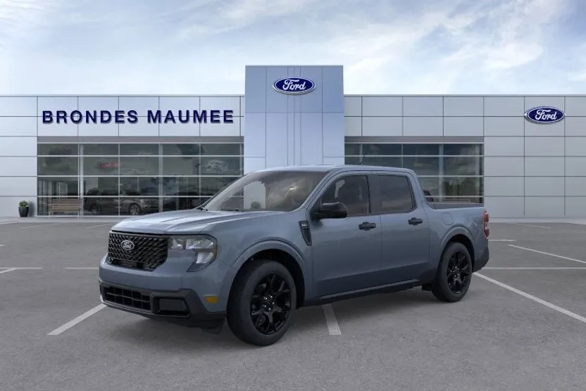 2025 Ford Maverick XLT photo 1