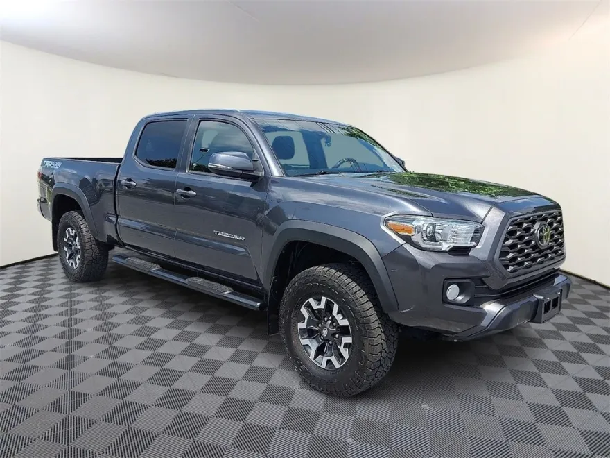 2022 Toyota Tacoma TRD V6 photo 1