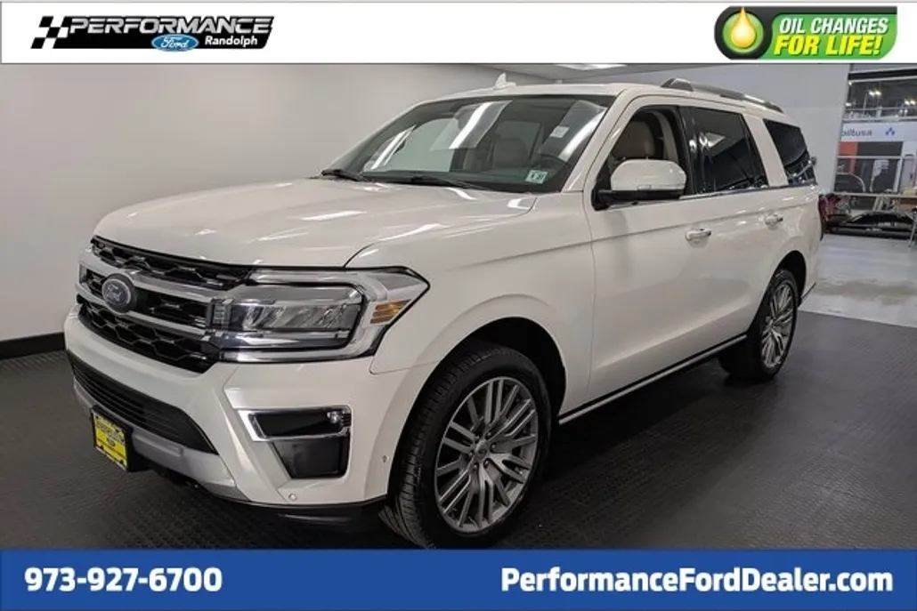 2022 Ford Expedition Limited photo 1